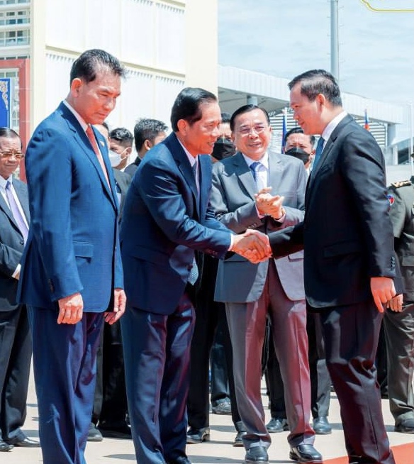 349DE9A2-B50F-41F7-A6E5-C85FC6B42870