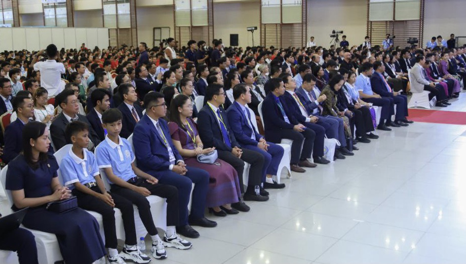 A360FE1B-64DC-4D79-9CD4-1040F68D67A6