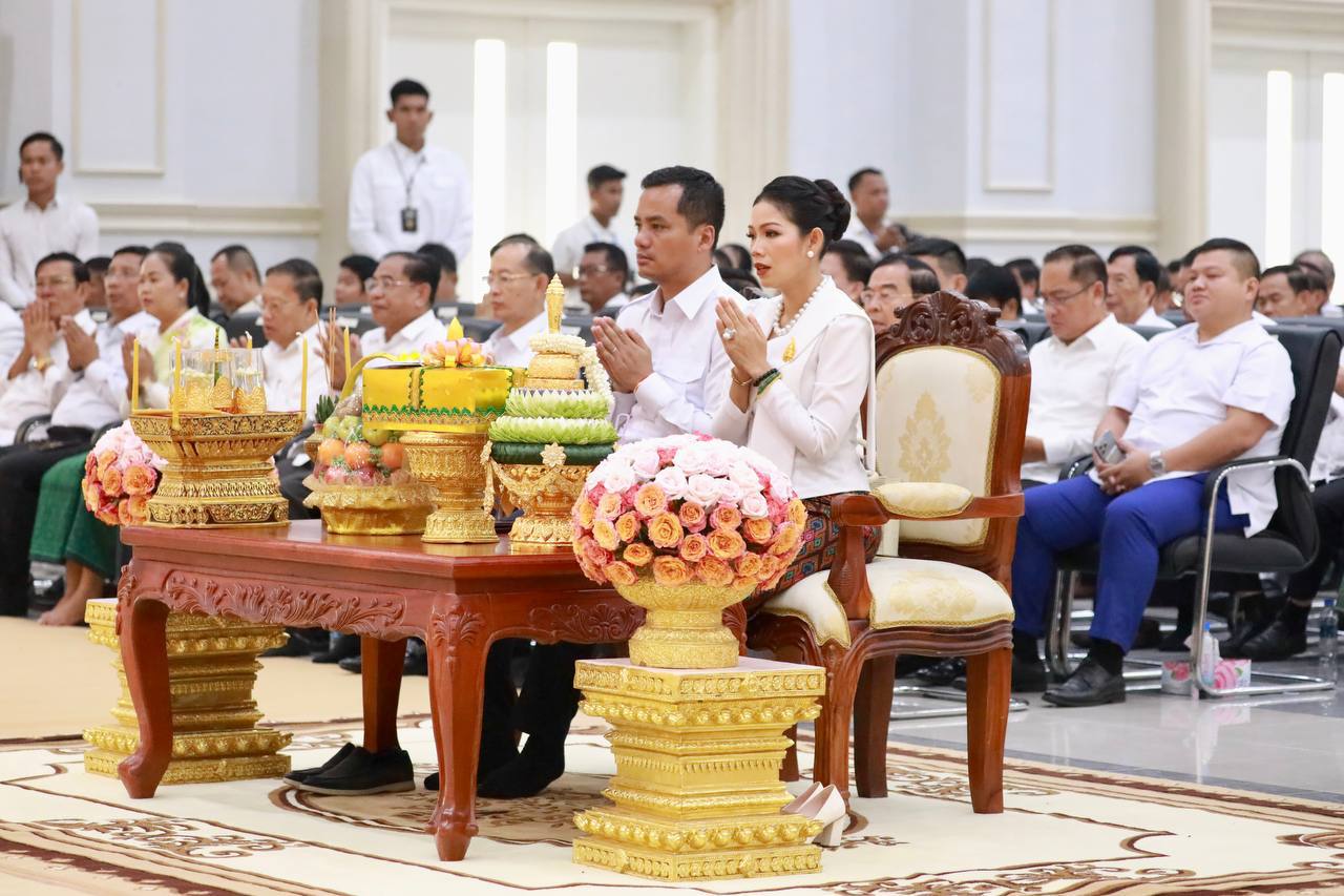 01055A3C-A499-4B04-BD7F-37AC10EBDFF1