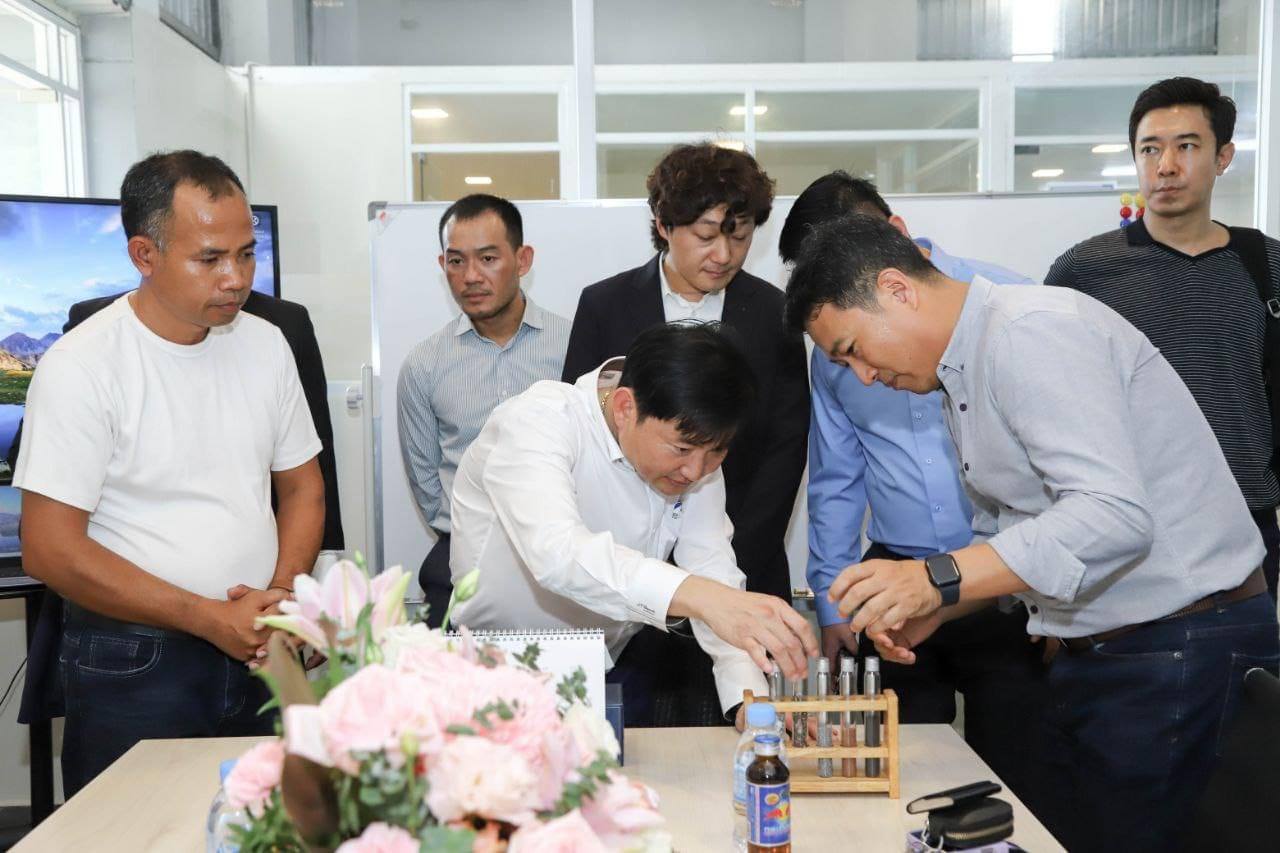 25AAC064-1929-4D24-8818-AE9B0CCDF3AE