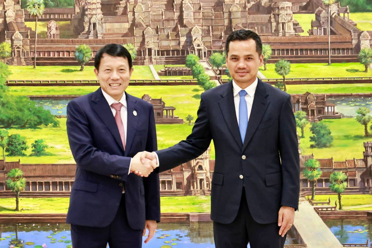 88B69CA7-52F2-4232-9F7C-2C43C7FF2297