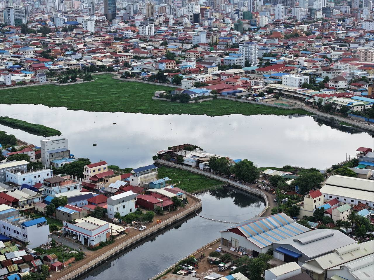 8C06D87E-FD42-44B4-BF1B-555F9DB5EA44