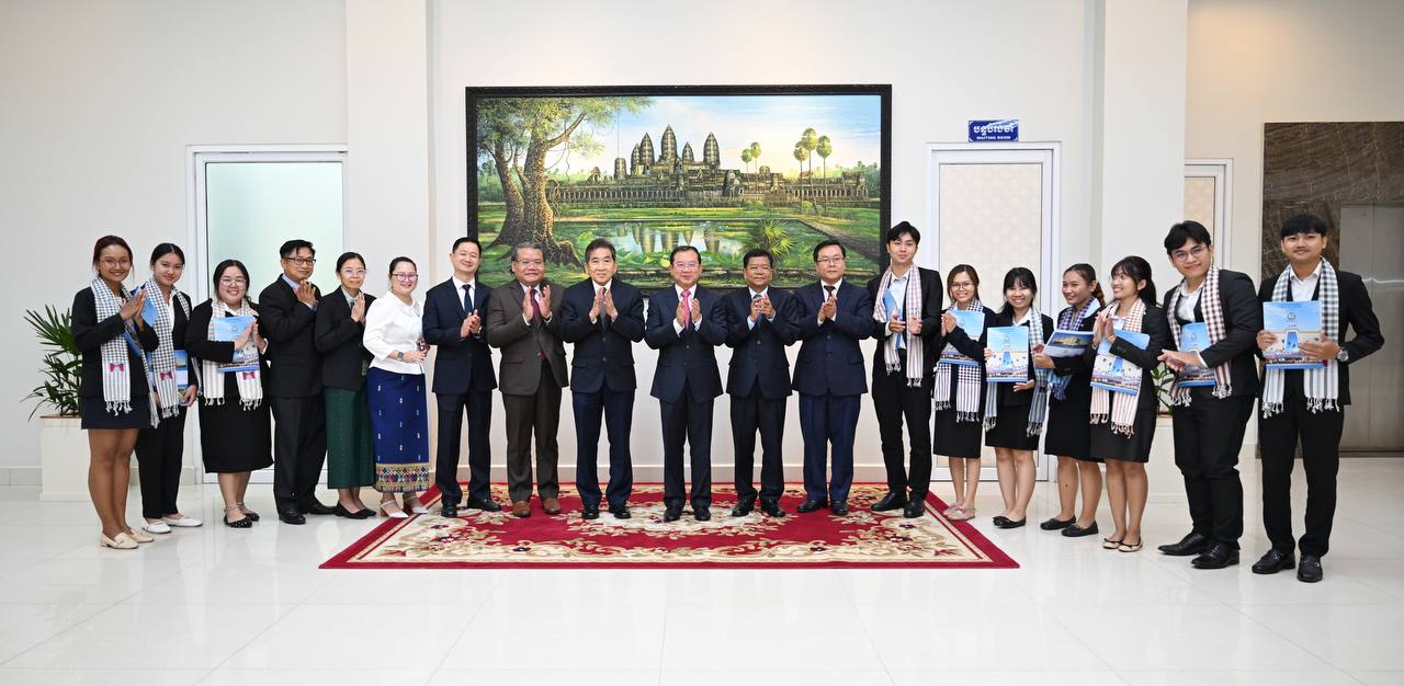 56F89383-7017-4AAA-AF16-187EE6323348