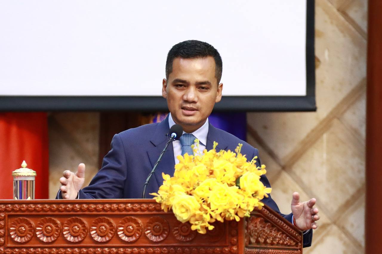 9327B35B-2A96-4602-9AEC-65A4396B947F