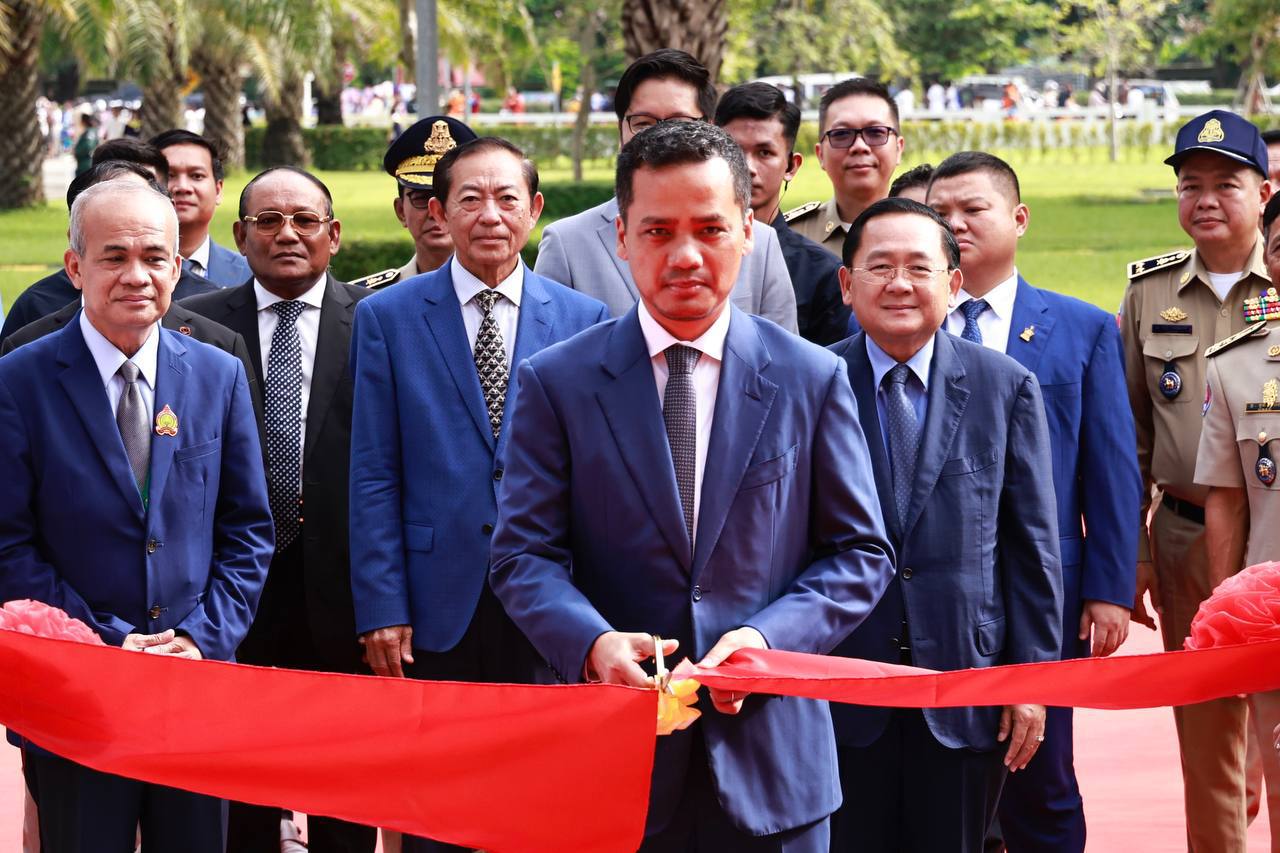 93D434B2-BF97-4E35-B77F-1EA89B8DB86A