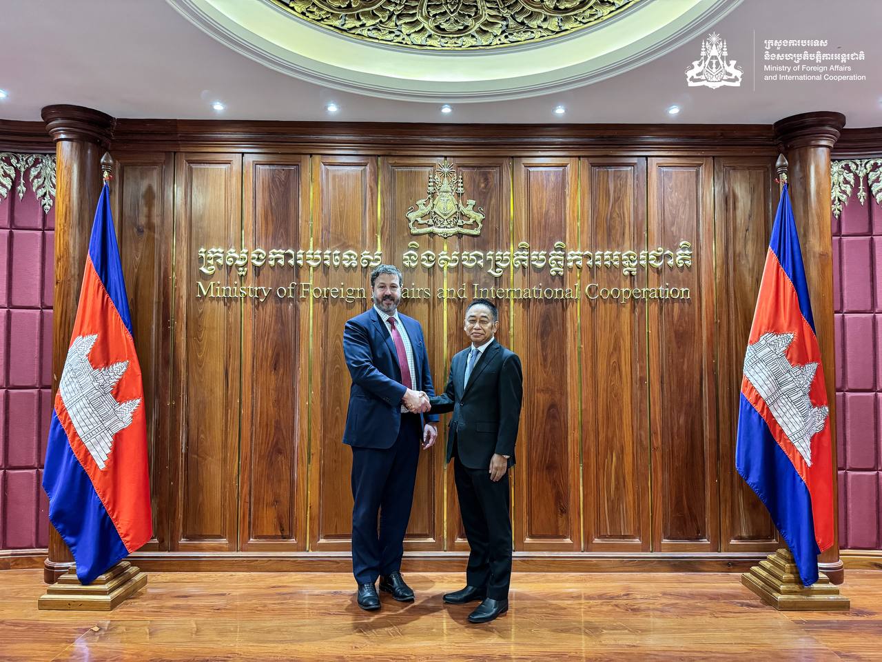 FA52D0A4-38AC-4A78-8315-529777542A29