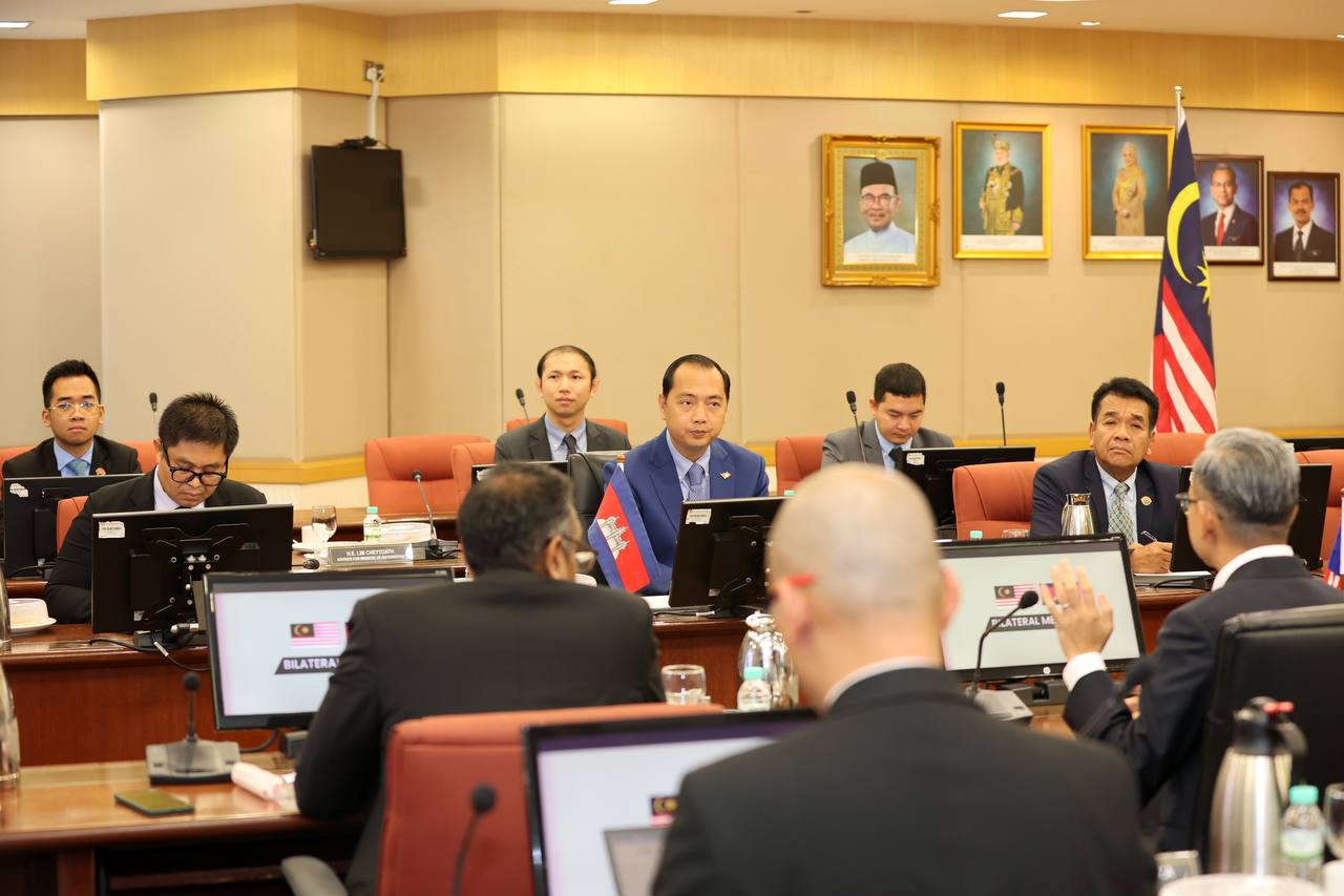 113C62EE-924C-4C6F-9452-C8119D5DD3CC