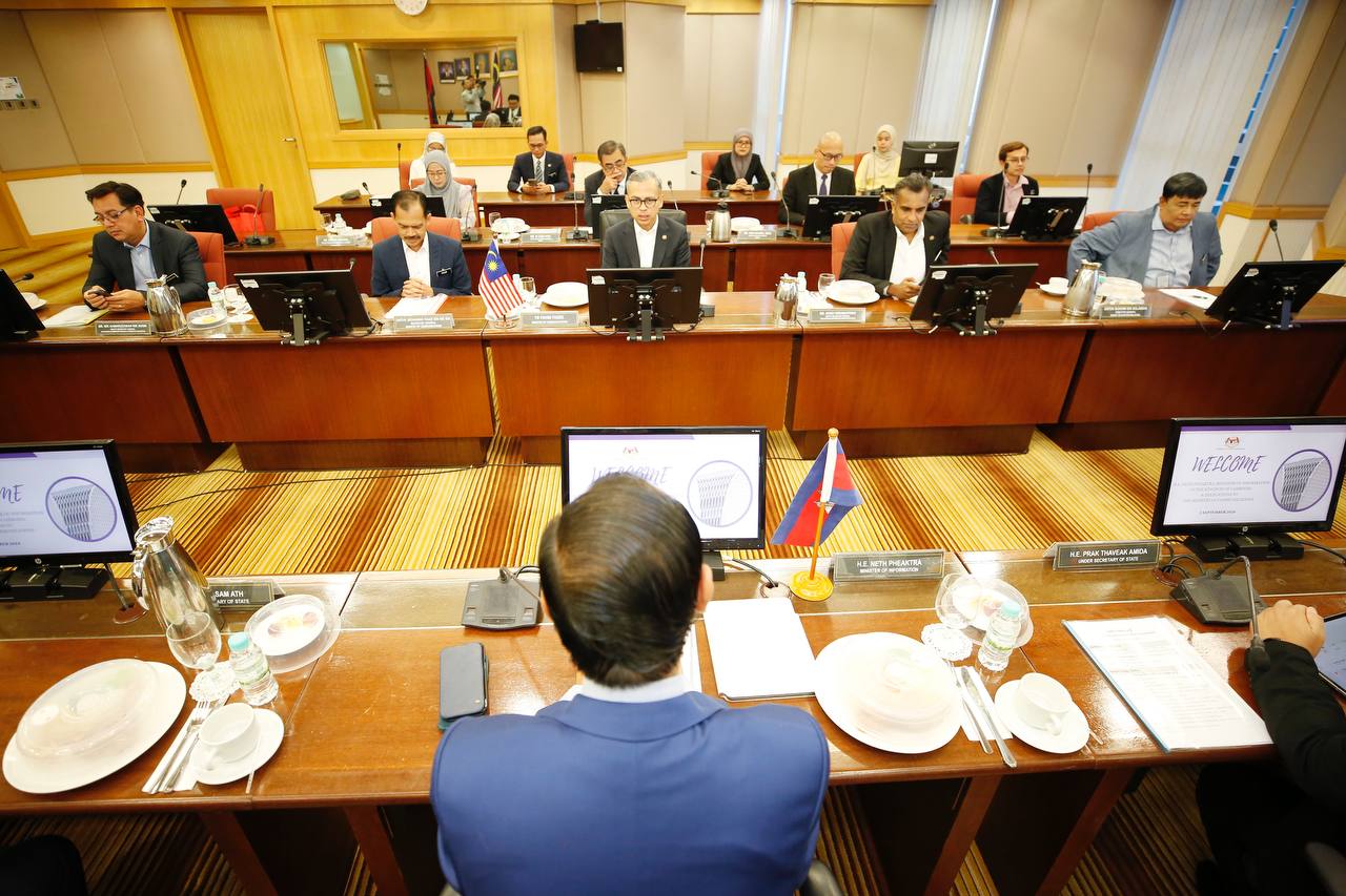 6ED0320B-D73E-475E-9E24-0F6D7C51927F