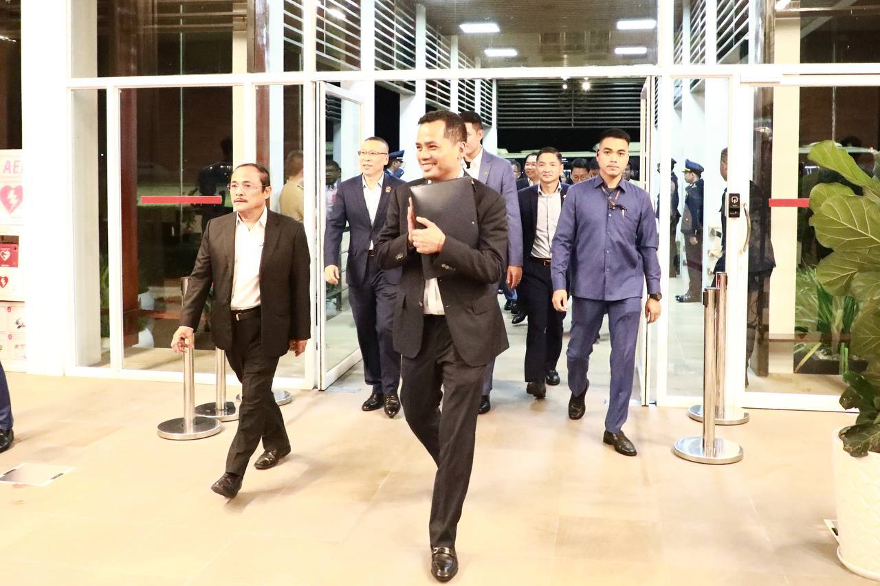 790E44DF-90BE-4BC4-8195-012CC7D9B624