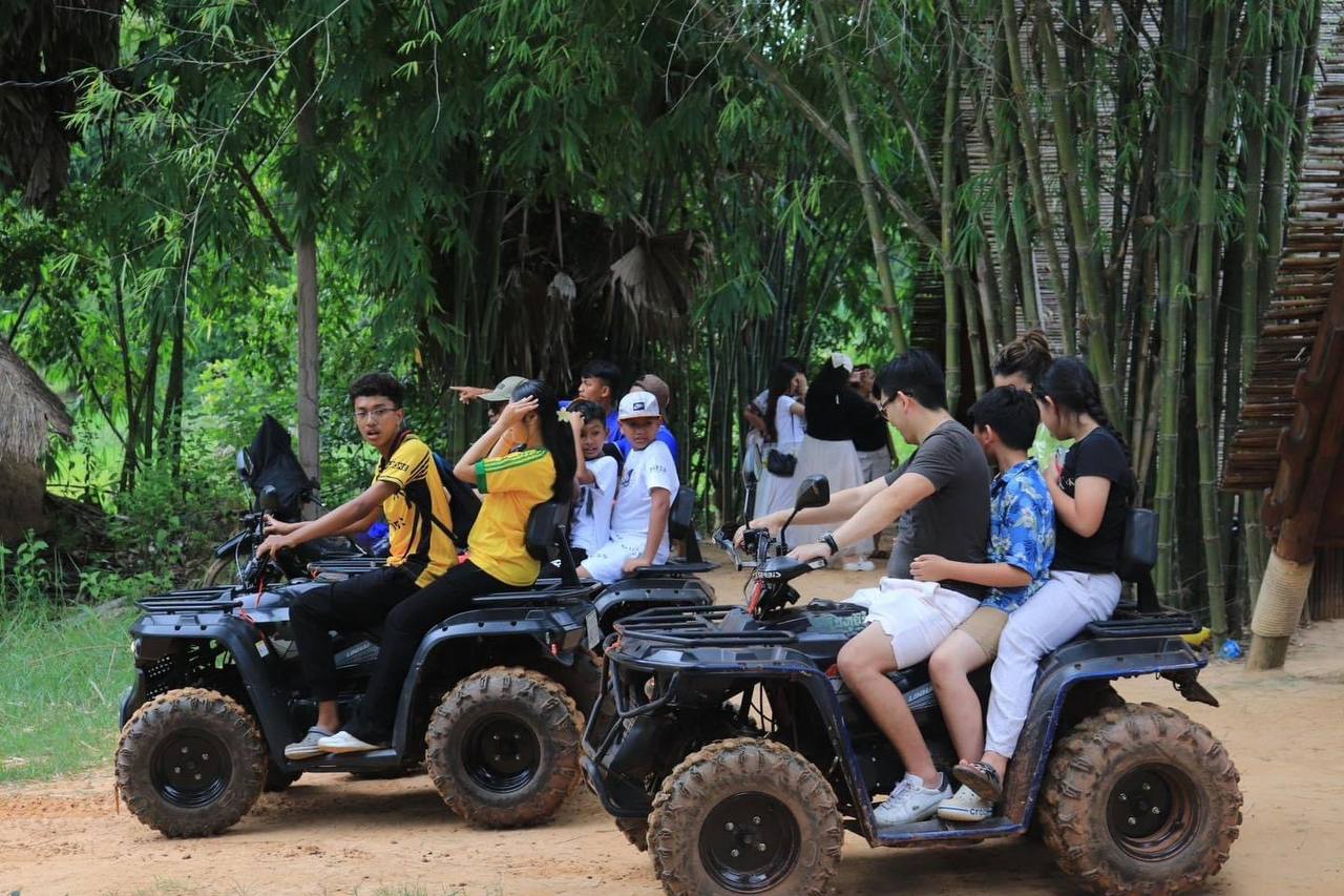 11C256EE-73C7-4D1C-AB44-F7FF0492E9B8