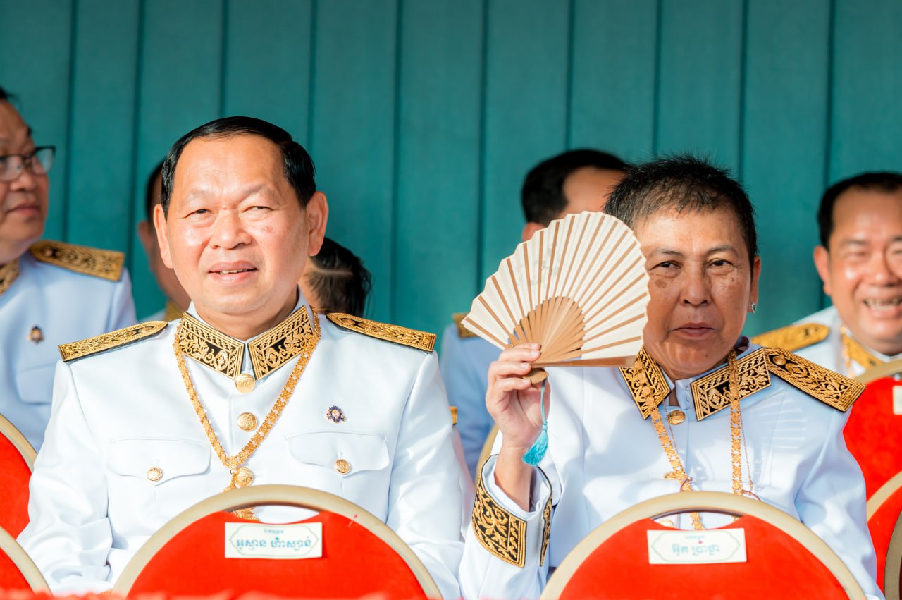 28C785A8-25D7-4C9E-BCFD-AD6BC7D2BDC0