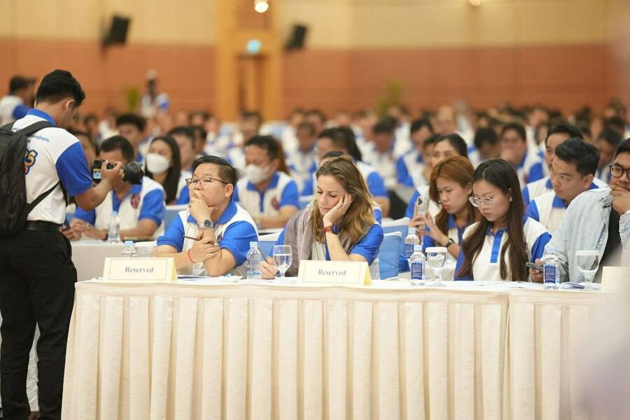 67AE1843-CD26-4F3C-86B4-9BA7BABDA0D9