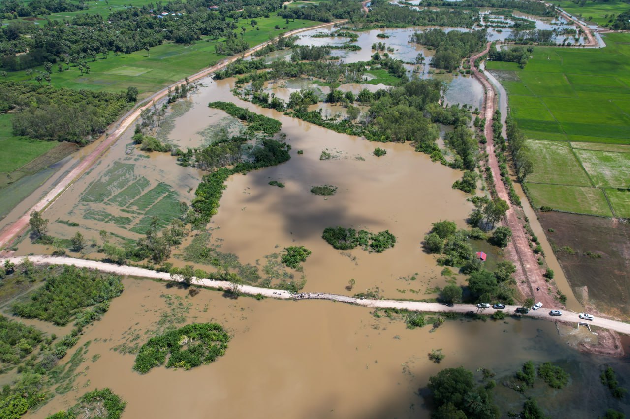 6824B9F6-6F6C-48DF-BAE2-7B65EC49D54C