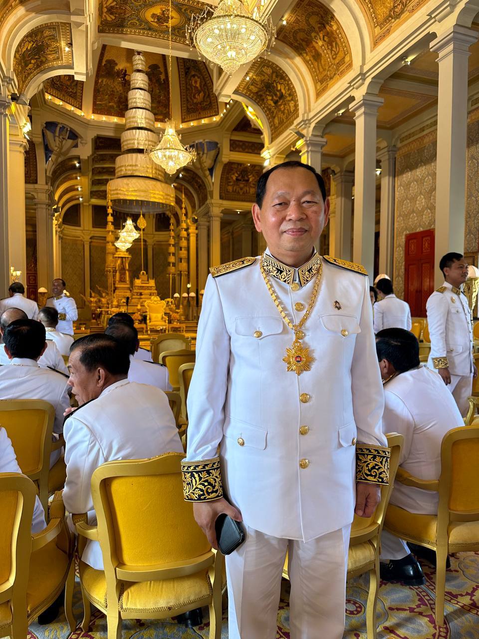 81C859B1-6595-44B8-A7E0-CB7A255DF93F