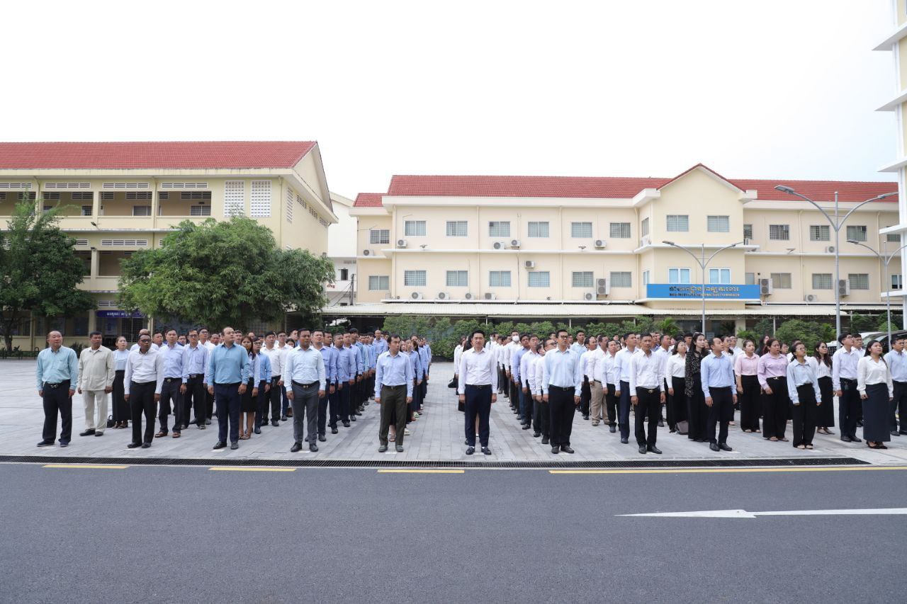 8AD33512-434E-4CC3-943E-60F8FF02DD6B