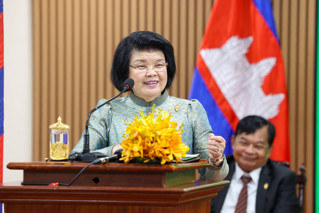 8D1410EE-F0EB-424C-8D83-999A8BADAB5D