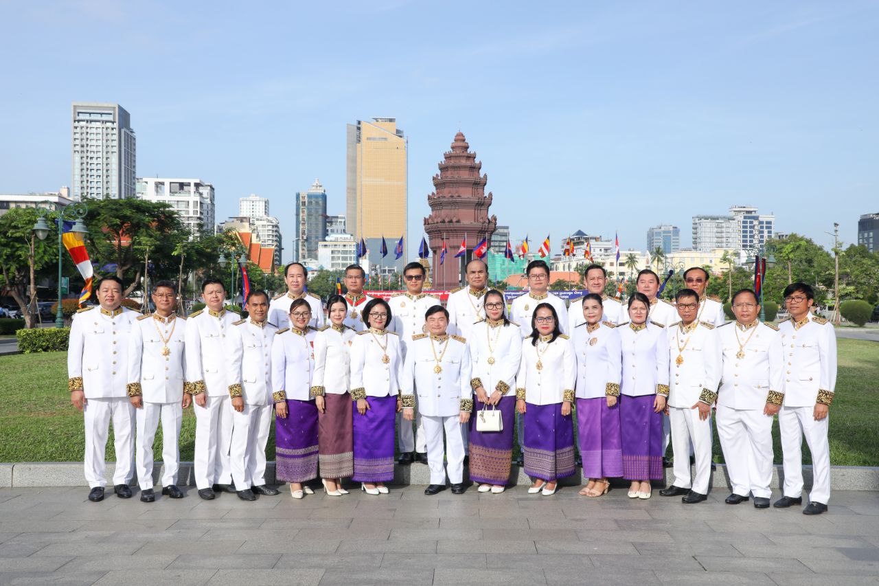 AB14518B-FCD1-4F81-BD8C-BE4D4D930E22