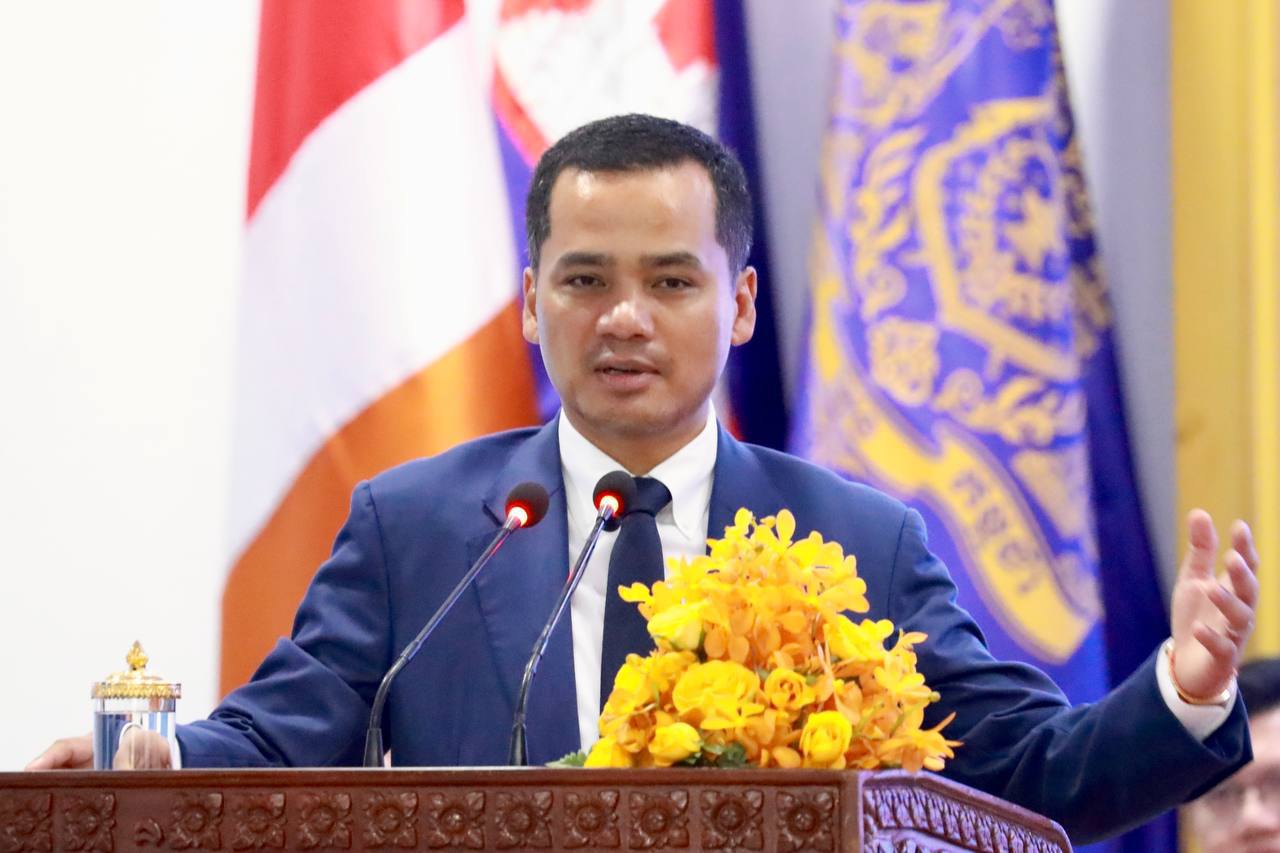 AB4B9592-DFE2-4CFB-B086-18378C74FF19