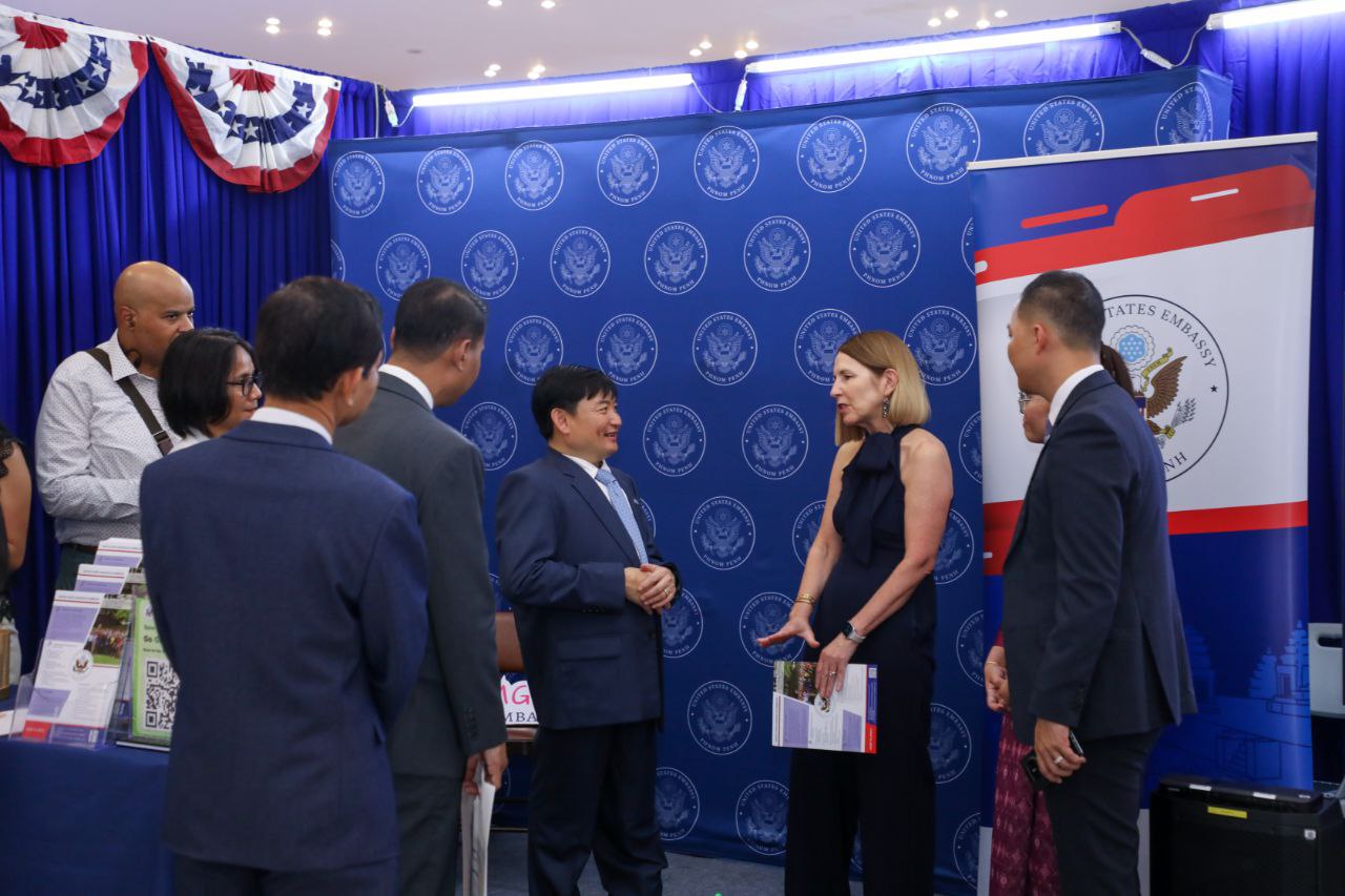 AC0D8F96-D547-4682-B50A-4D9983A9CFC1