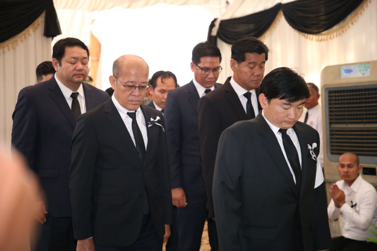 B3FA09DC-4284-4388-8B72-3BA44EF1C89F