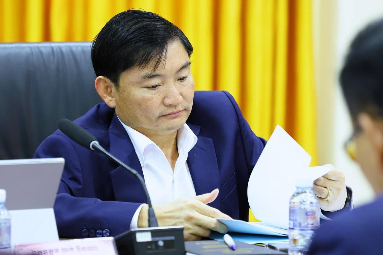 B8491AD3-96BB-4792-A2DF-F1F0FBC28CB1