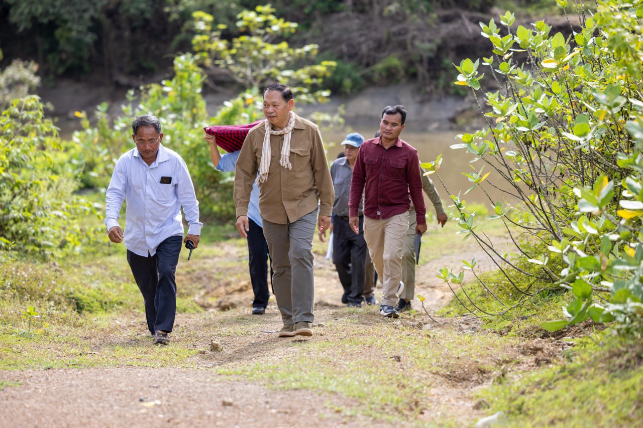 BEBDED44-8CF4-4AEC-9F49-A9BB545E1910