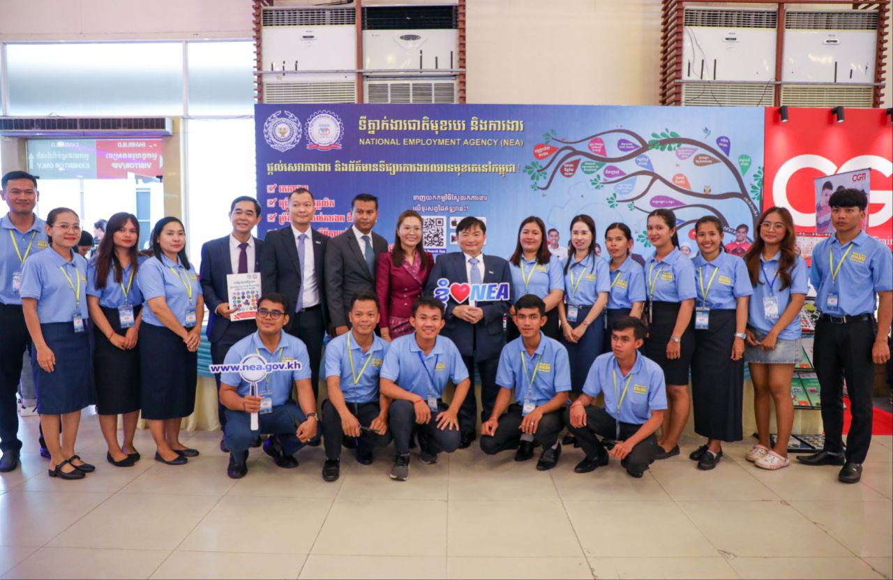 C6BC46A0-30BC-4EFE-96DB-E418CC7B5800