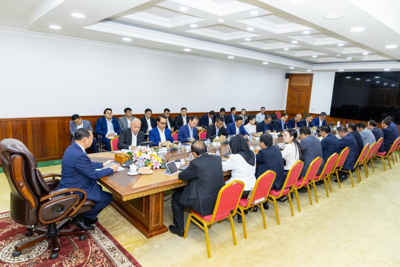 C7597381-8FB0-45DD-AC33-E8BE5B2B8D46