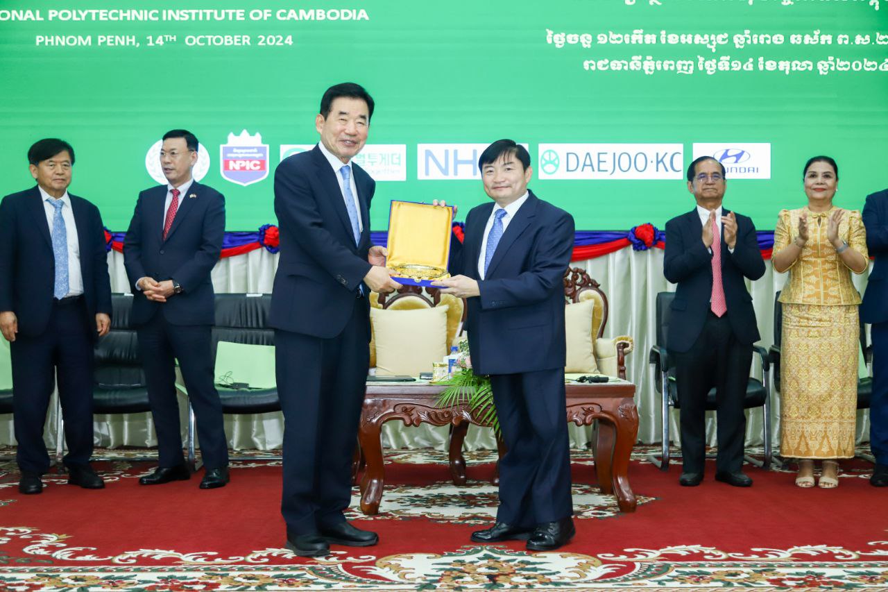 D09390CD-C4CF-42C4-B771-B2B00B800B8F