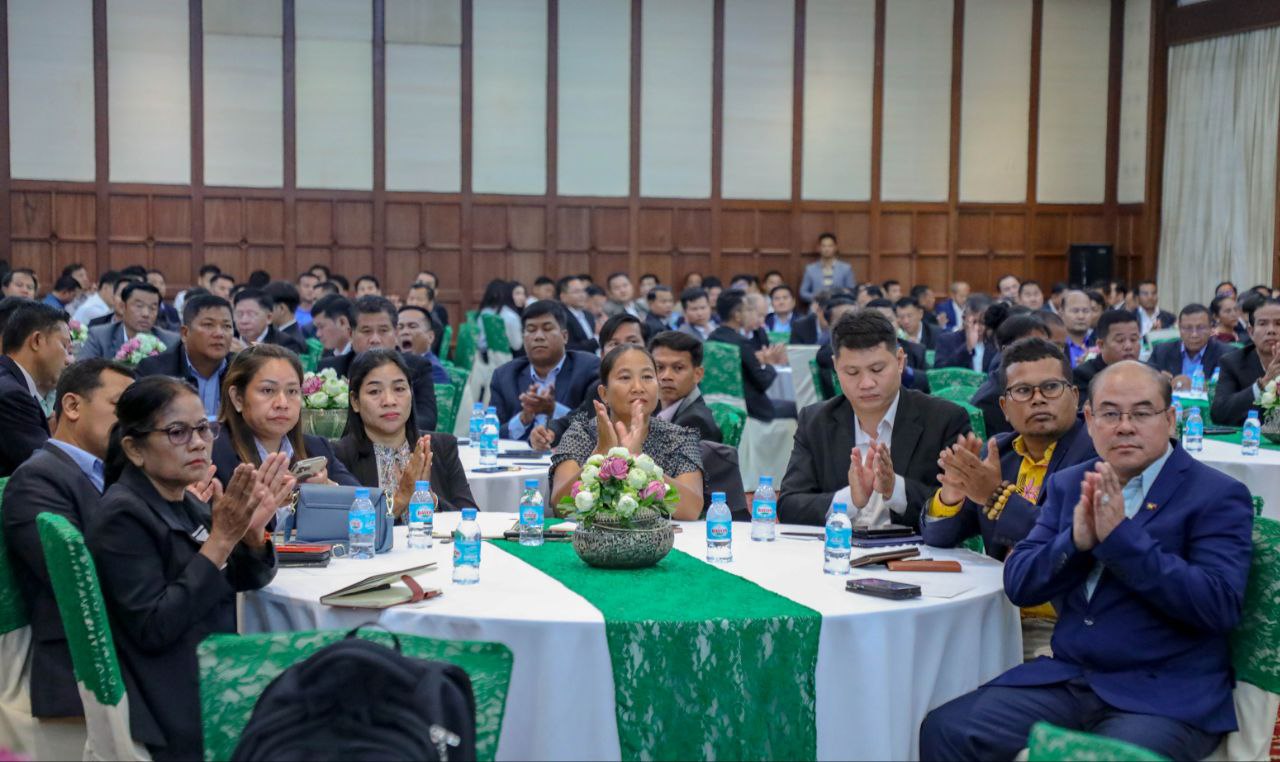 D206DC38-B6DA-4C2B-92D3-C79373220DC0