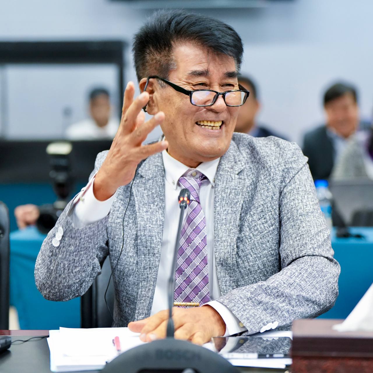 EBA0A546-3814-44EE-A4CB-2E3D160AE7D9