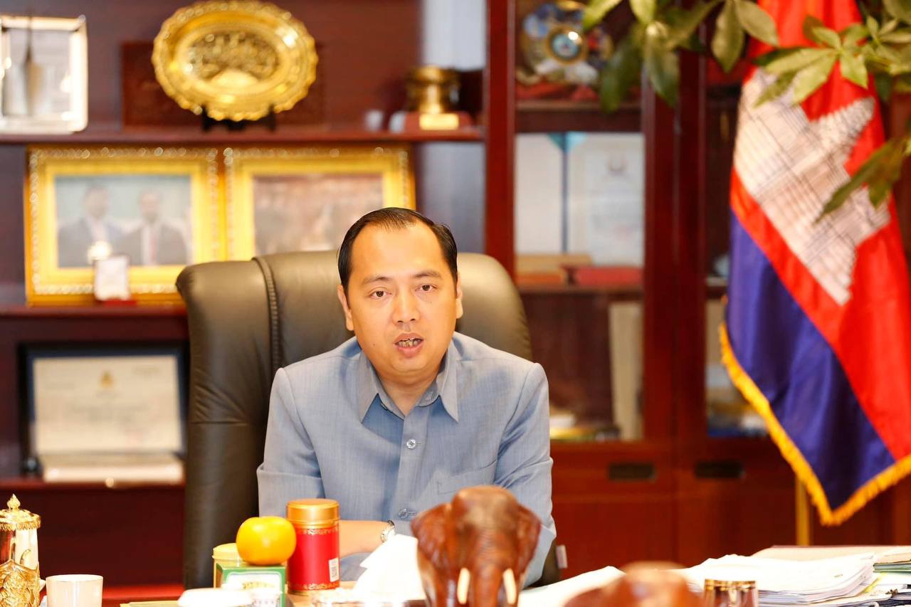 EF6C4400-2957-4629-A00D-059D8530AC0D