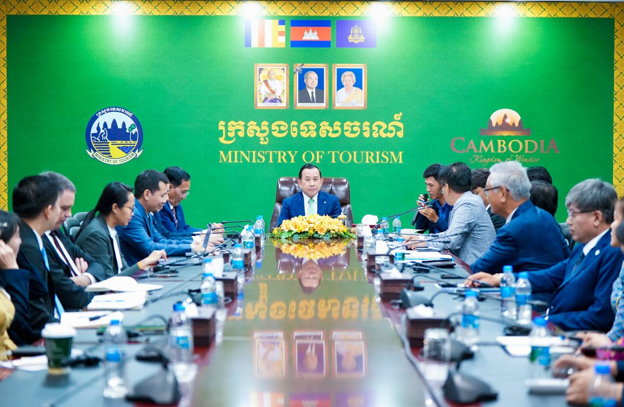 F4F95ECA-4316-4408-B204-0A5570F1BEF4