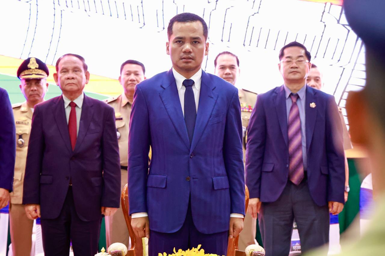 F704EF84-F088-4106-B1FB-780EF68143EF