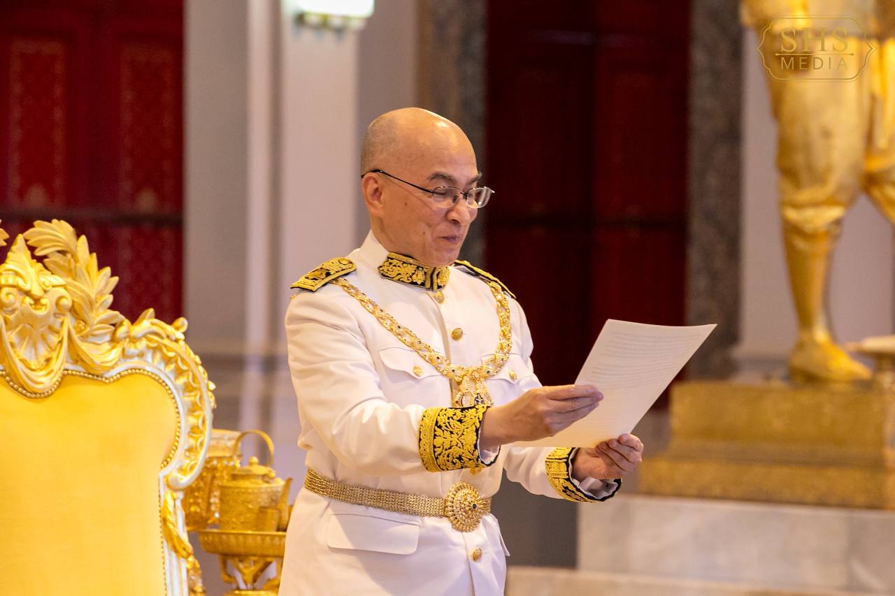 FE927958-85A5-4DCF-B6E9-20F29E0D3B5F