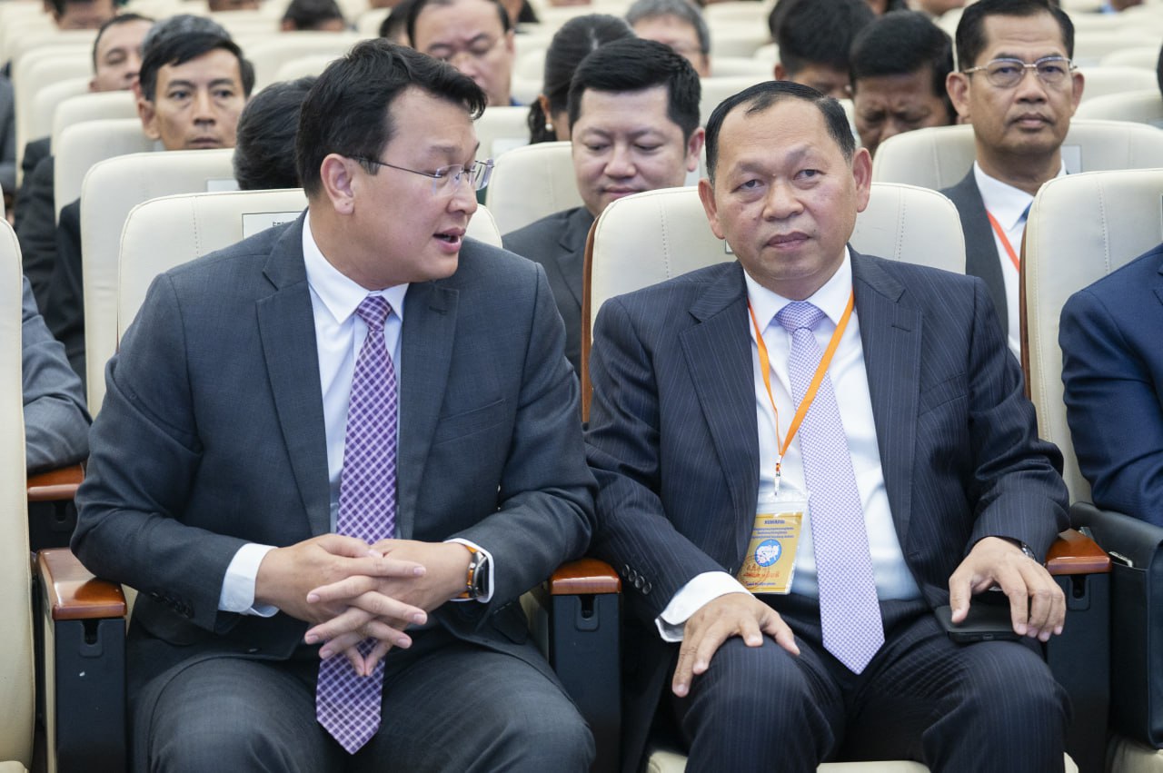 066B4CC0-0CB8-41E4-B54C-5CD80B37D5CE