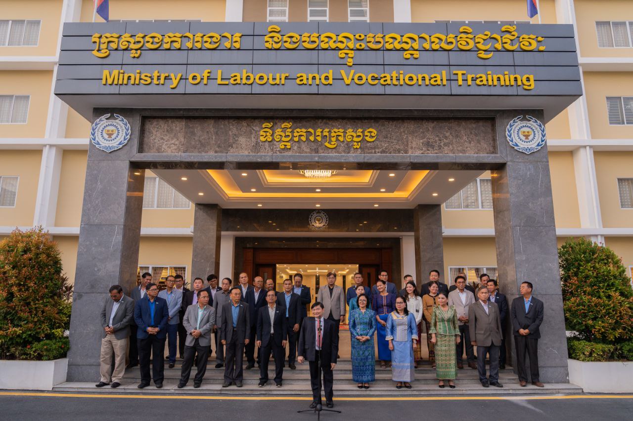 1F8A3007-20E1-4533-AAA6-A8CAFD4F43D5