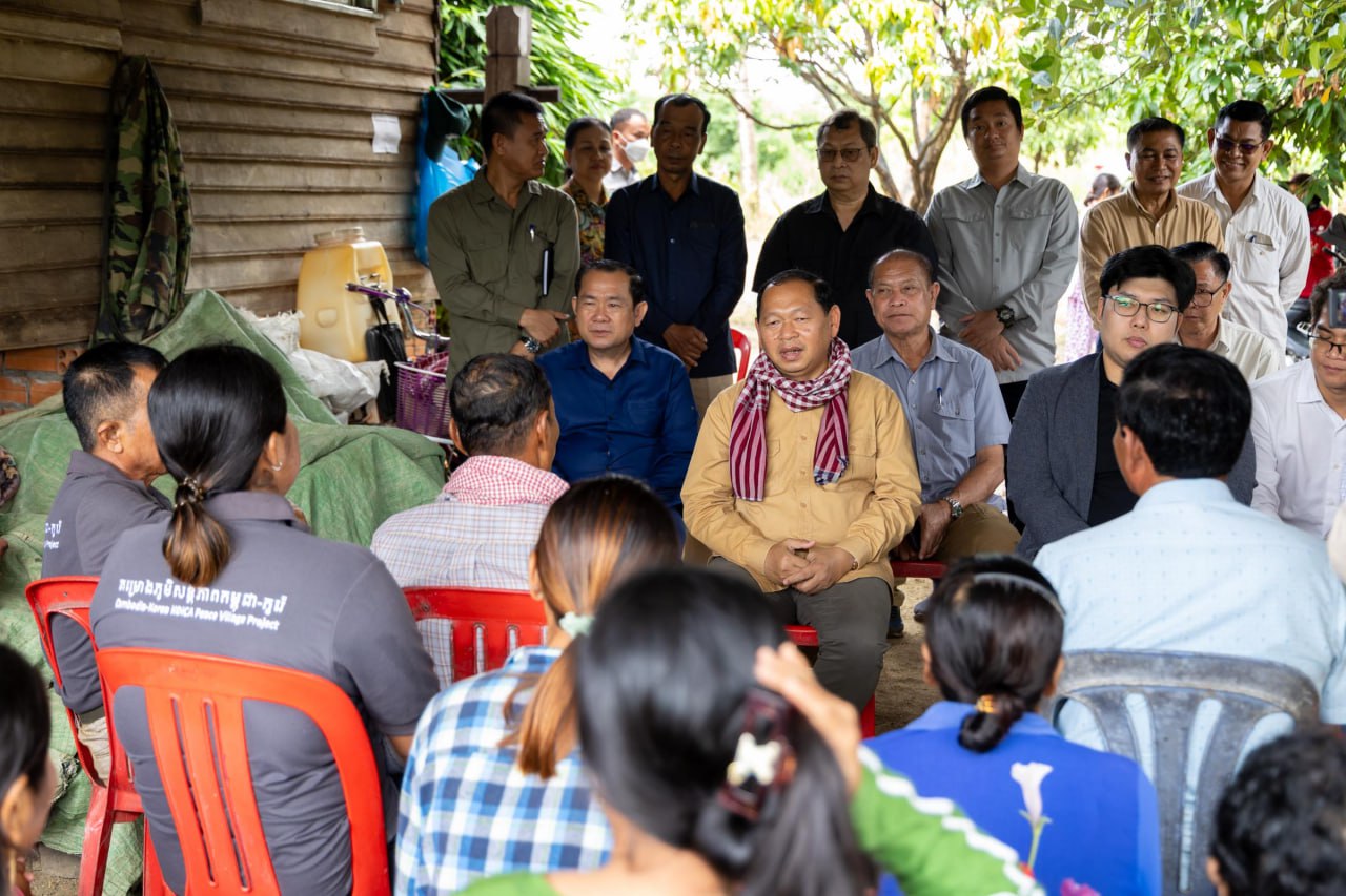 40DDBF3D-5A95-4EAD-808C-D08F904FF112