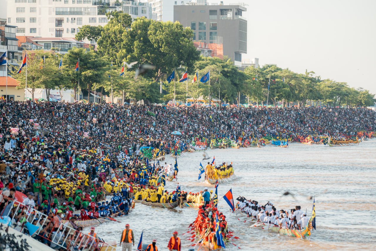 4E1A865F-C03F-420A-B3CC-0DD48FA168C3