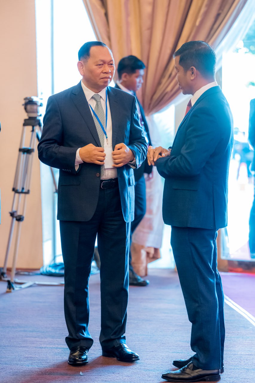 65676EA4-797A-430C-9DE5-CCFC30B485F0