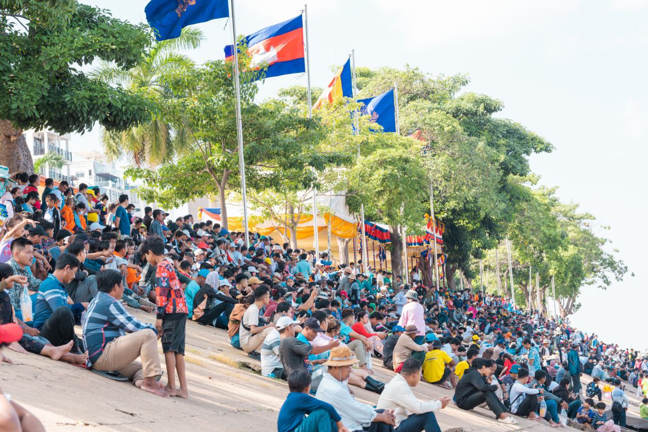 7B245020-B798-46CF-A2D5-FF0352FF10D6