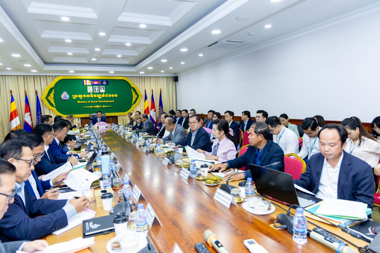 7DC01F06-855D-4F04-B849-5B2267671FC8