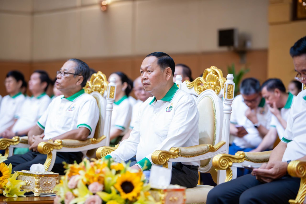 8B80B959-7E32-4BE7-BE30-A463B9F85D52