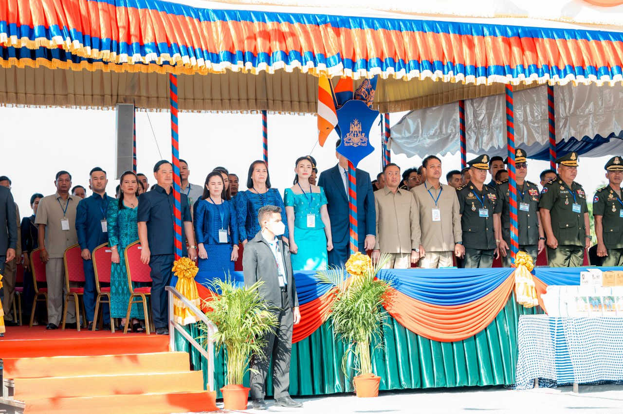 903FF1BD-9546-4291-8E74-72CFE595592A