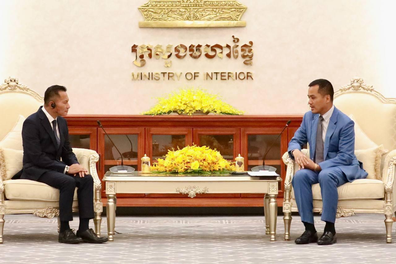 92BD8A05-51C9-46E7-936A-1343AD6134AE