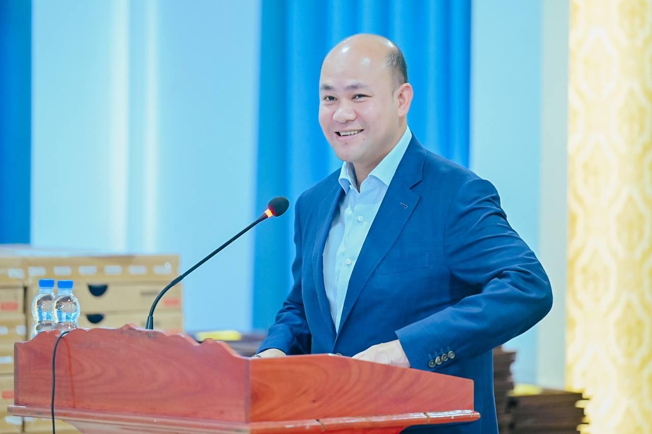 AF02C3FB-75E1-430E-B387-74A43B6E516C