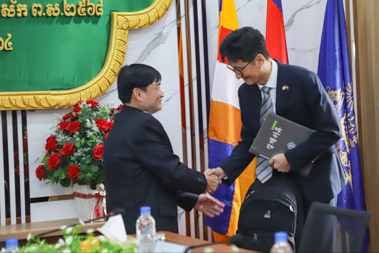 B14F7536-68F7-4680-B711-29DC1A3F27E8