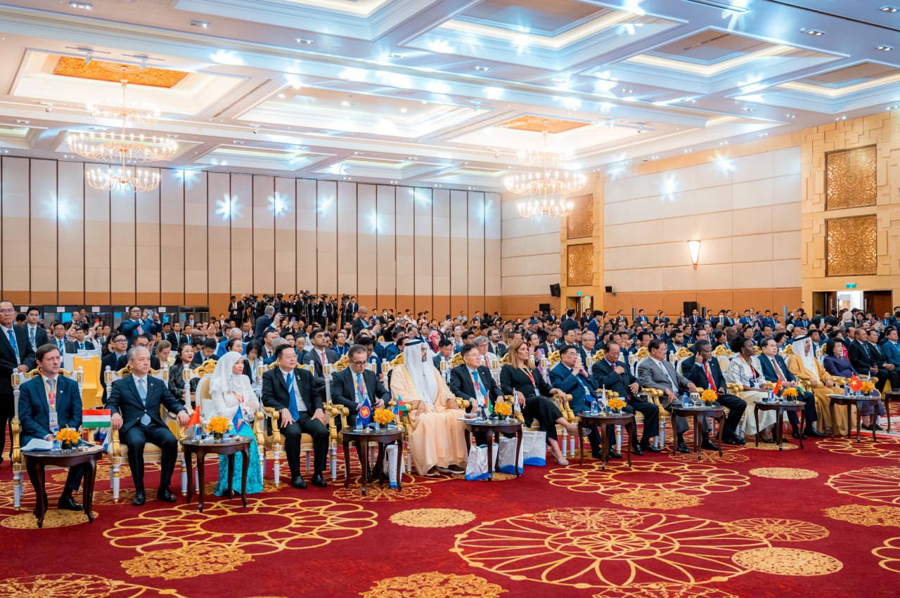 B6BF92B2-70D4-486D-B688-7CF0E9215E61