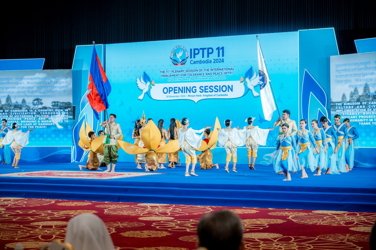 E90D1A43-EE5C-4CD1-AAB3-1795E25B3345