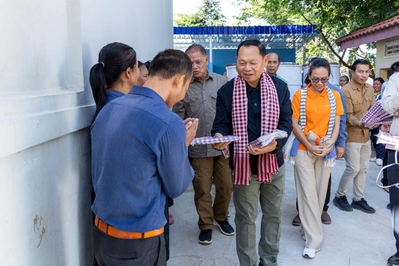 EE1D29FA-0E7E-4E0A-875A-CA1973E98E55